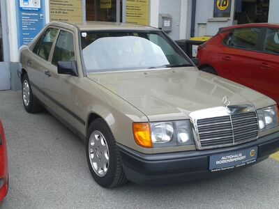 Mercedes-Benz E-Klasse Oldtimer Mercedes-Benz E-Klasse Oldtimer