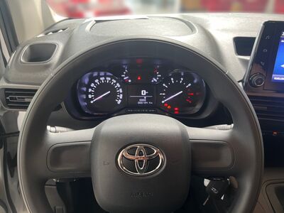 Toyota Pro Ace Tageszulassung