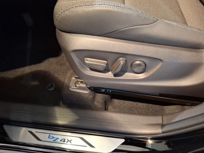 Toyota bZ4X Neuwagen