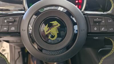 Abarth 600e Vorführwagen