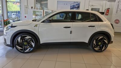 Abarth 600e Vorführwagen