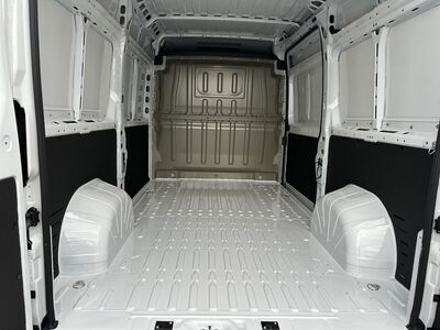 Opel Movano Neuwagen