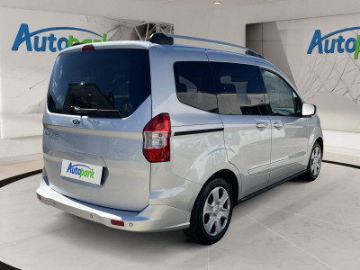 Ford Tourneo Courier Gebrauchtwagen