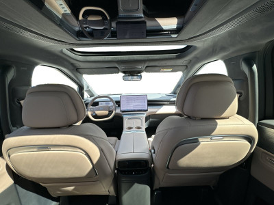 Xpeng X9 Vorführwagen