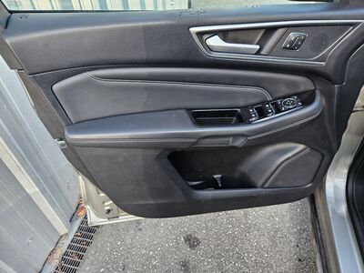 Ford S-MAX Gebrauchtwagen