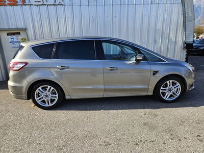 Ford S-MAX Gebrauchtwagen