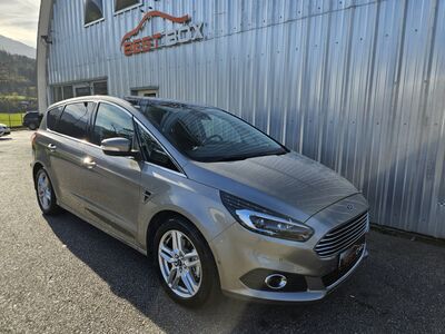 Ford S-MAX Gebrauchtwagen