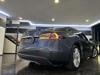 Tesla Model S Gebrauchtwagen