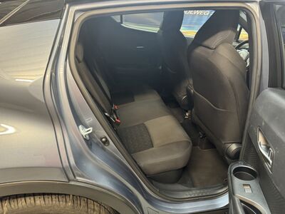 Toyota C-HR Gebrauchtwagen