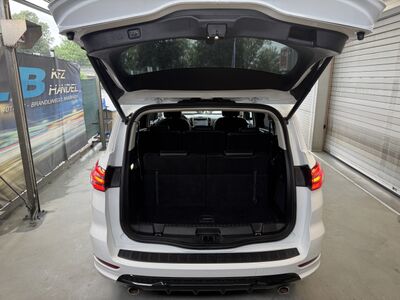 Ford S-MAX Gebrauchtwagen