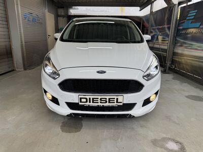 Ford S-MAX Gebrauchtwagen