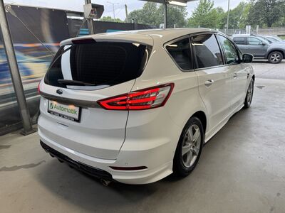 Ford S-MAX Gebrauchtwagen