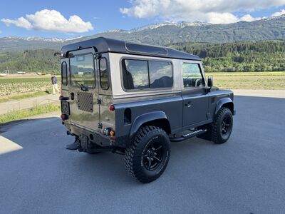 Land Rover Defender Gebrauchtwagen