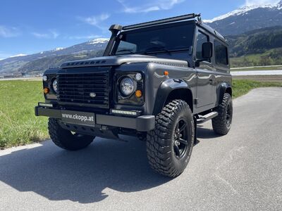 Land Rover Defender Gebrauchtwagen