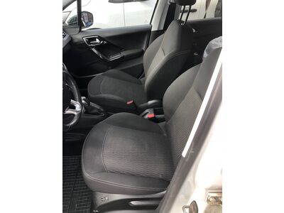 Peugeot 208 Gebrauchtwagen