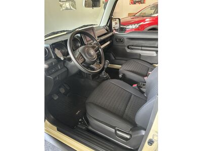 Suzuki Jimny Tageszulassung