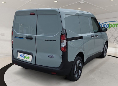 Ford Transit Courier Vorführwagen