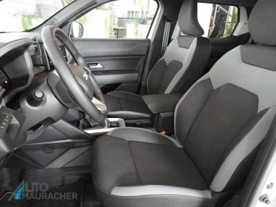 Dacia Duster Jahreswagen