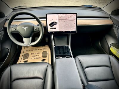 Tesla Model 3 Gebrauchtwagen