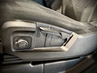 Land Rover Defender Gebrauchtwagen