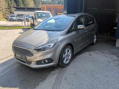 Ford S-MAX Gebrauchtwagen
