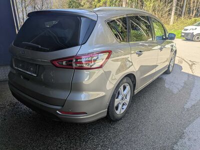 Ford S-MAX Gebrauchtwagen