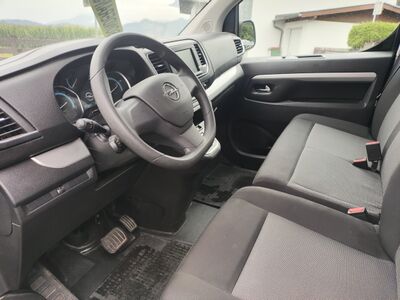 Opel Vivaro Gebrauchtwagen
