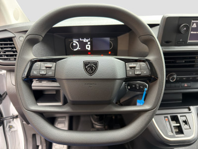 Peugeot Traveller Vorführwagen