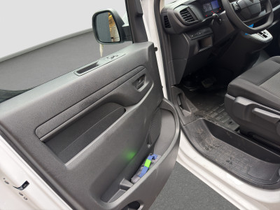 Peugeot Traveller Vorführwagen