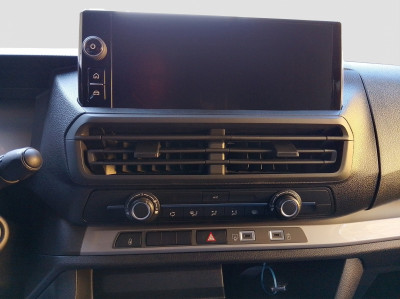 Peugeot Traveller Vorführwagen