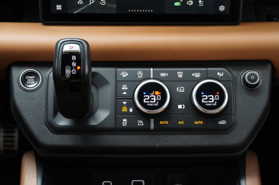 Land Rover Defender Gebrauchtwagen