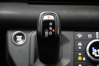 Land Rover Defender Gebrauchtwagen