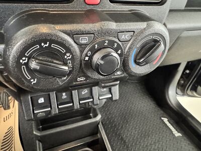 Suzuki Jimny Gebrauchtwagen