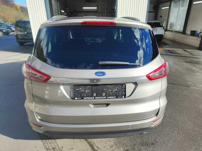 Ford S-MAX Gebrauchtwagen
