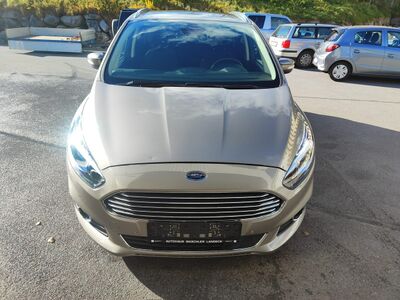 Ford S-MAX Gebrauchtwagen