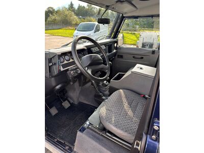 Land Rover Defender Gebrauchtwagen