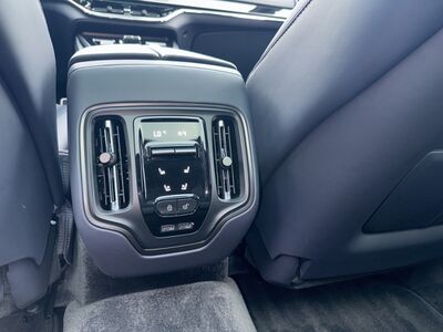 Aston Martin DBX Gebrauchtwagen Aston Martin DBX Gebrauchtwagen