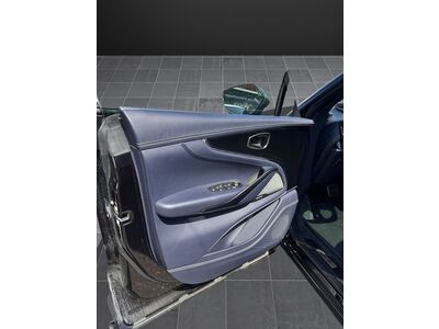Aston Martin DBX Gebrauchtwagen Aston Martin DBX Gebrauchtwagen