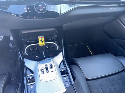 Ferrari Purosangue Gebrauchtwagen