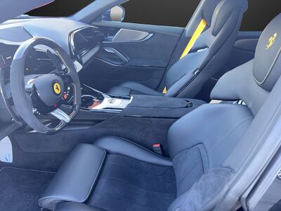 Ferrari Purosangue Gebrauchtwagen