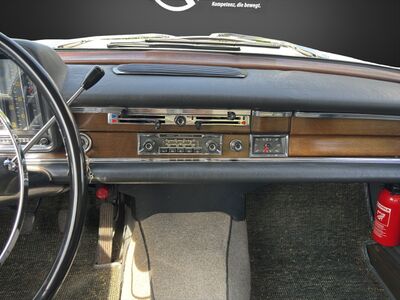 Mercedes-Benz 220 Gebrauchtwagen Mercedes-Benz 220 Gebrauchtwagen