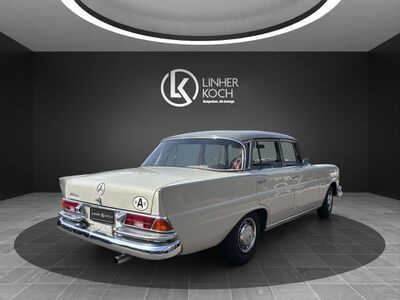 Mercedes-Benz 220 Gebrauchtwagen Mercedes-Benz 220 Gebrauchtwagen