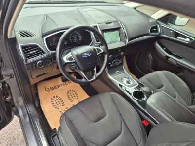 Ford S-MAX Gebrauchtwagen