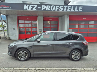 Ford S-MAX Gebrauchtwagen