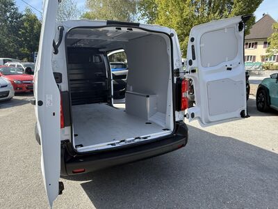 Opel Vivaro Tageszulassung Opel Vivaro Tageszulassung