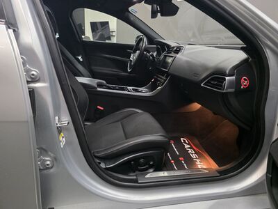 Jaguar XE Gebrauchtwagen