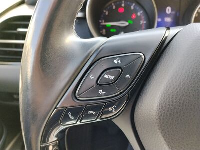 Toyota C-HR Gebrauchtwagen