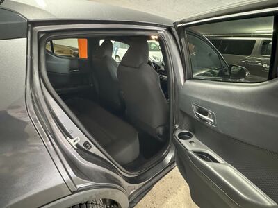 Toyota C-HR Gebrauchtwagen