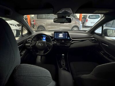 Toyota C-HR Gebrauchtwagen