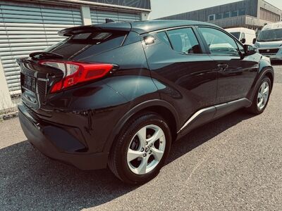 Toyota C-HR Gebrauchtwagen